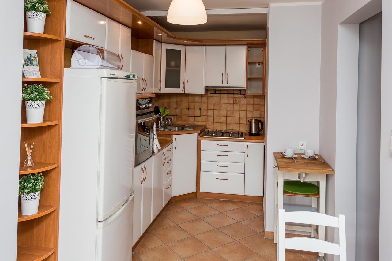 Grey House Hostel Вроцлав Екстериор снимка