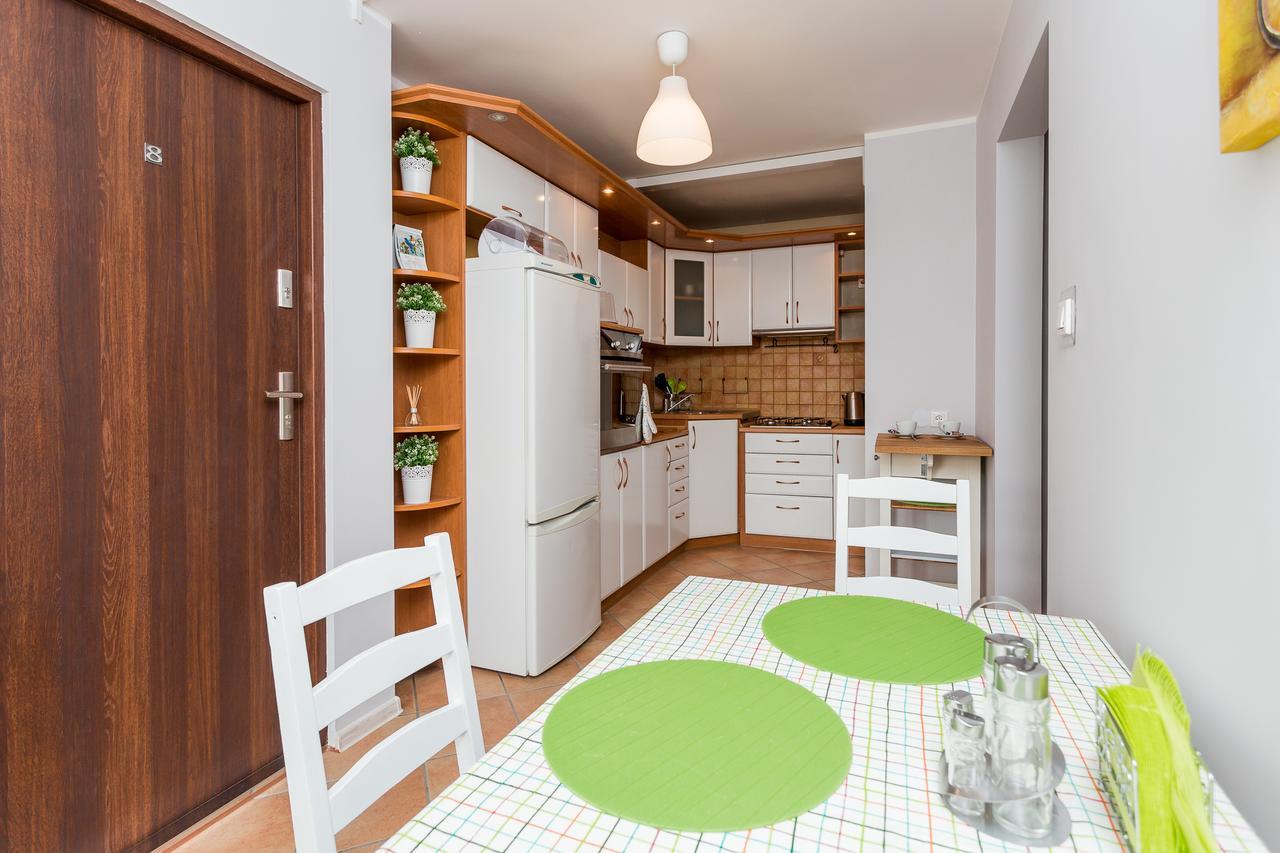 Grey House Hostel Вроцлав Екстериор снимка