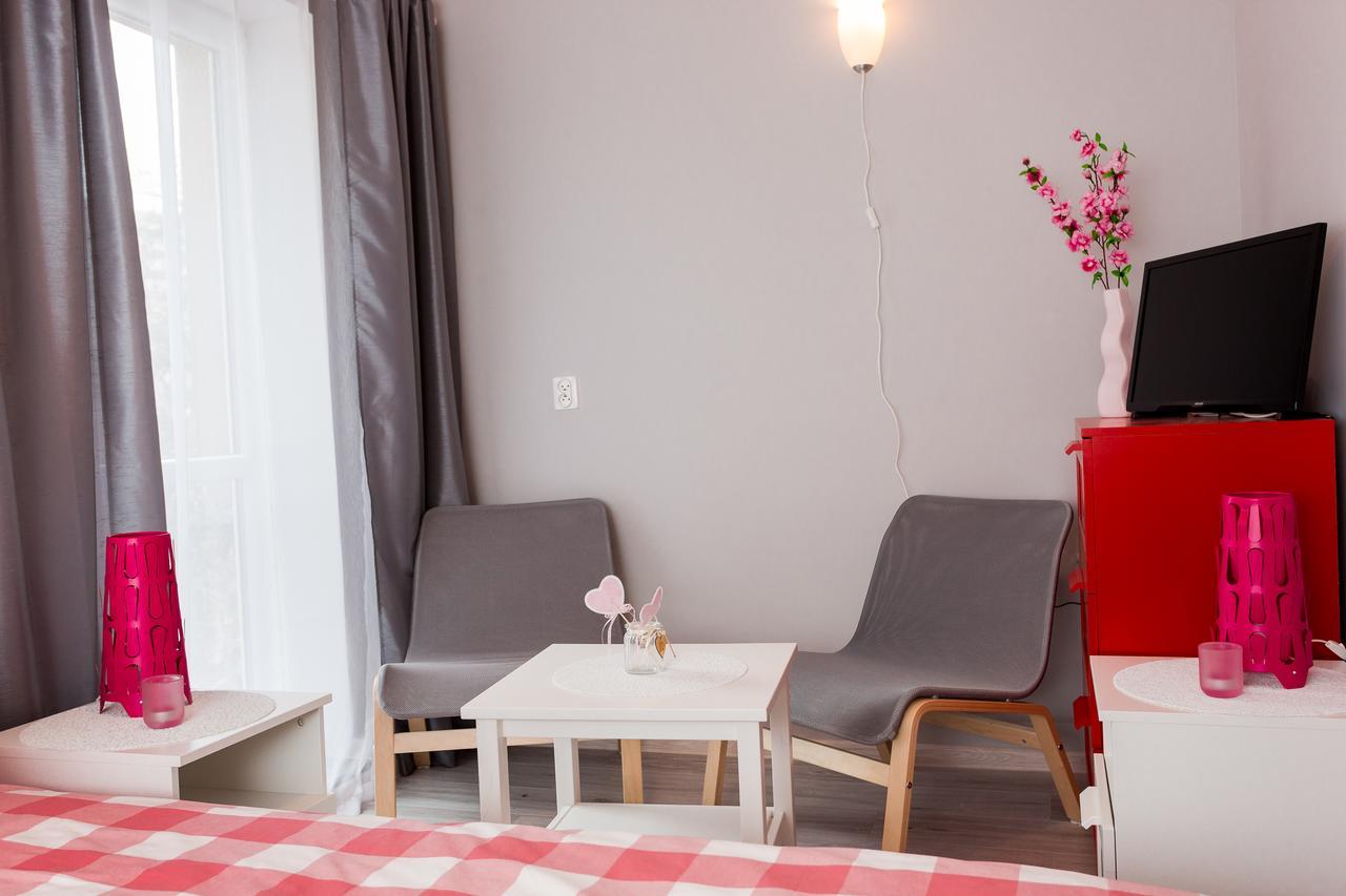 Grey House Hostel Вроцлав Екстериор снимка