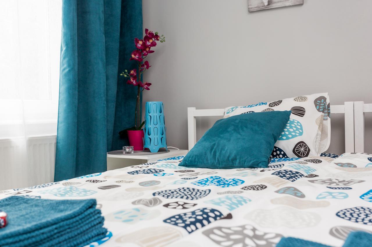 Grey House Hostel Вроцлав Екстериор снимка